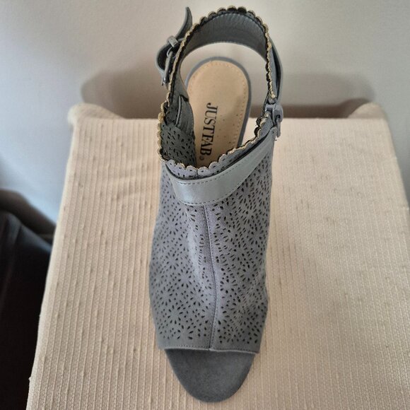 Faux Suede Cutout Booties - Picture 4 of 13